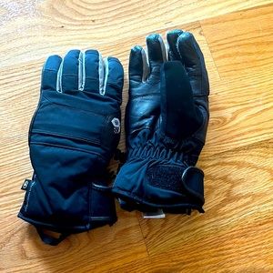 Mountain Hardwear women’s size large climbing gloves